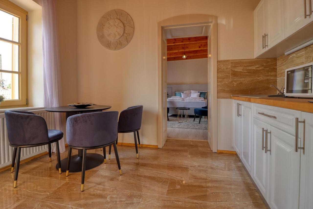 Manna Villa Eger Bagian luar foto