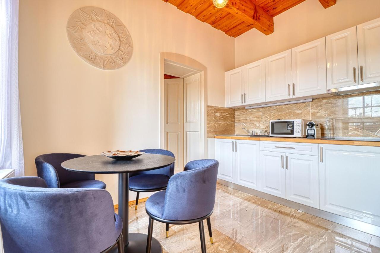 Manna Villa Eger Bagian luar foto