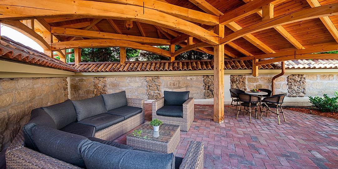 Manna Villa Eger Bagian luar foto